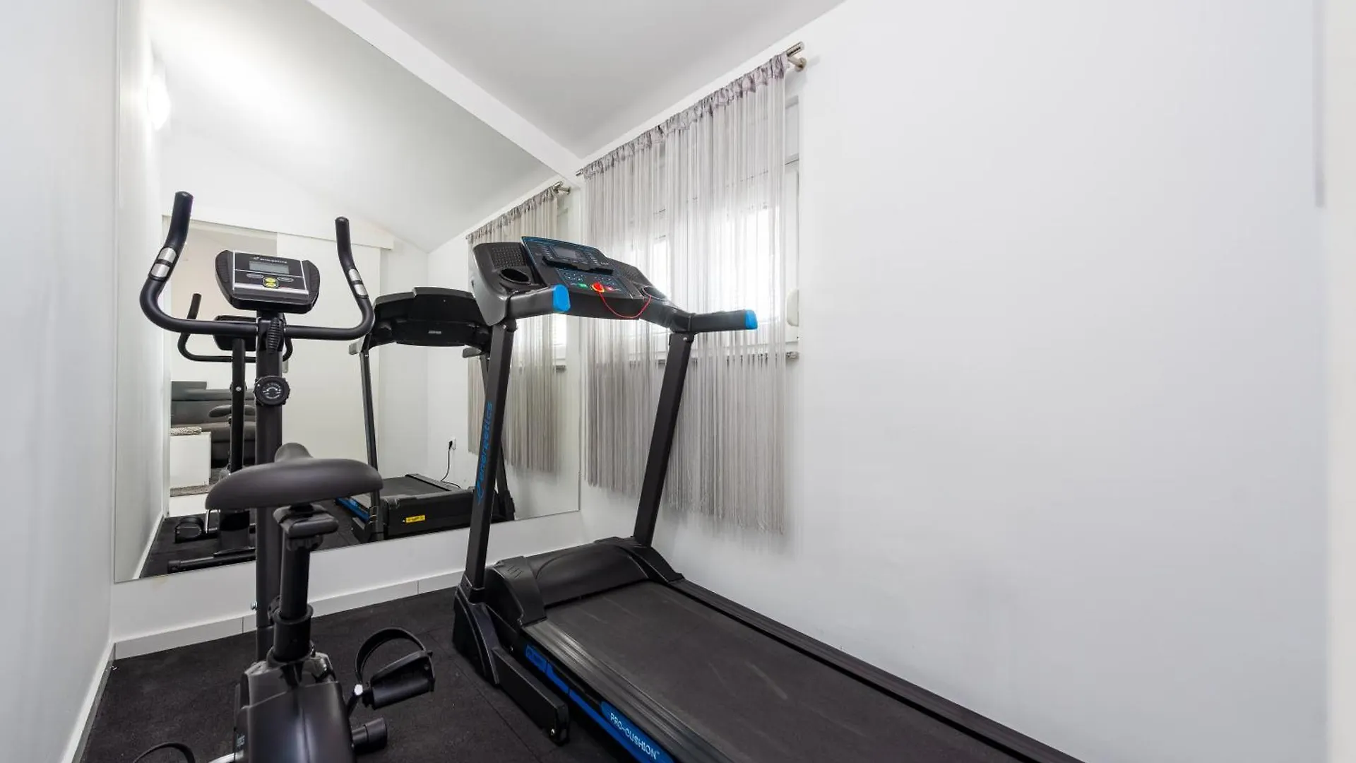 Apartmant Shine Luxury Maslenica 0*,